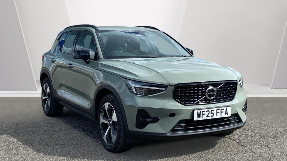 Volvo XC40 2.0 B3P Plus Dark 5dr Auto Petrol Estate - Image 1