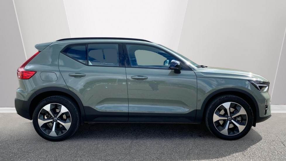 Volvo XC40 2.0 B3P Plus Dark 5dr Auto Petrol Estate - Image 3