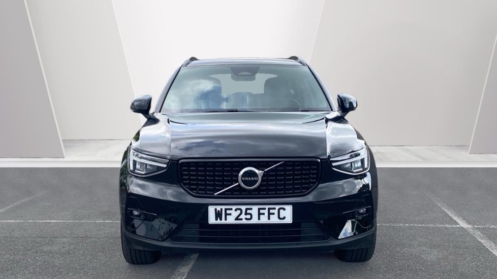 Volvo XC40 2.0 B3P Plus Dark 5dr Auto Petrol Estate - Image 8