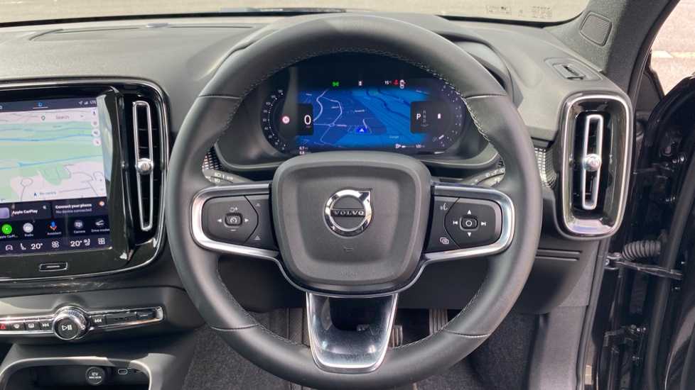 Volvo XC40 2.0 B3P Plus Dark 5dr Auto Petrol Estate - Image 10