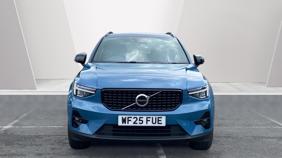 Volvo XC40 2.0 B3P Plus Dark 5dr Auto Petrol Estate - Image 8