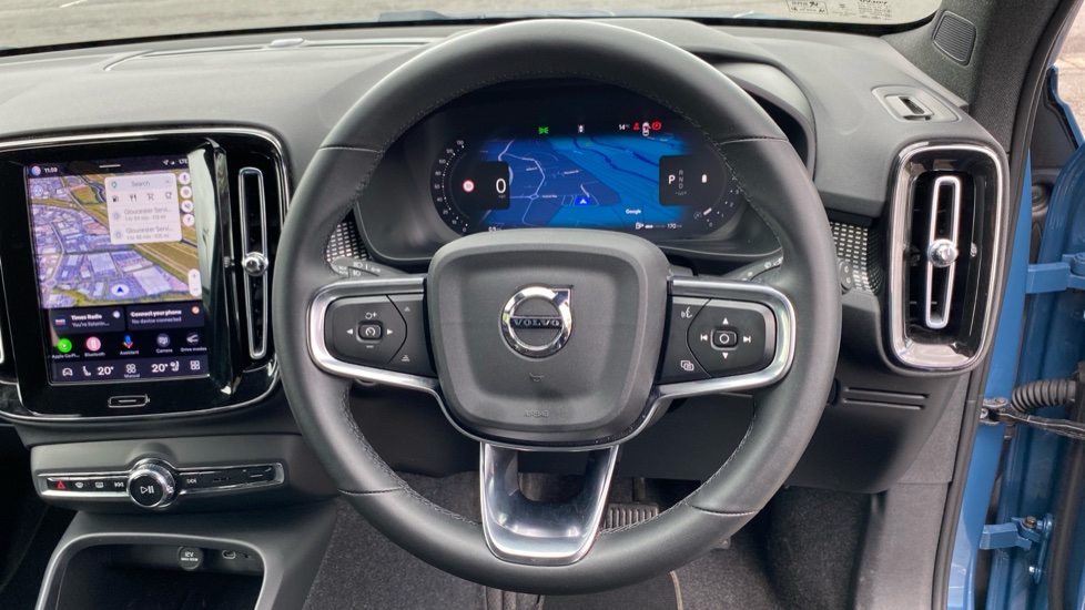 Volvo XC40 2.0 B3P Plus Dark 5dr Auto Petrol Estate - Image 10