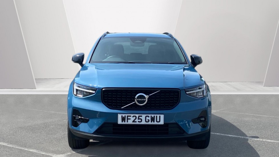 Volvo XC40 2.0 B3P Plus Dark 5dr Auto Petrol Estate - Image 8