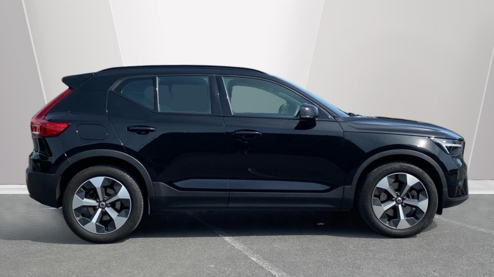 Volvo XC40 2.0 B3P Plus Dark 5dr Auto Petrol Estate - Image 3