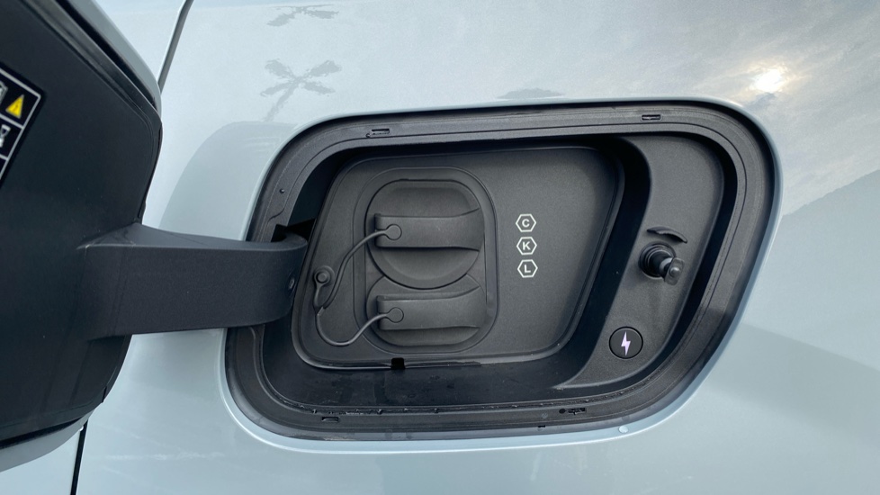 Volvo EX30 315kW Twin Motor Performance Ultra 69kWh 5dr Auto Electric Estate - Image 46