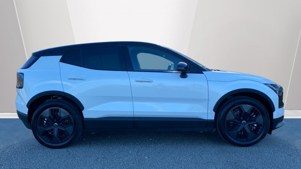 Volvo EX30 315kW TM Performance Ultra Black Ed 69kWh 5dr Auto Electric Estate - Image 3