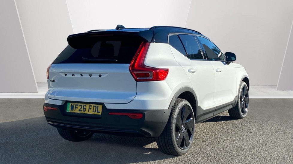 Volvo EX40 325kW TM Perf Ultra Black Edition 82kWh 5dr Auto Electric Estate - Image 2