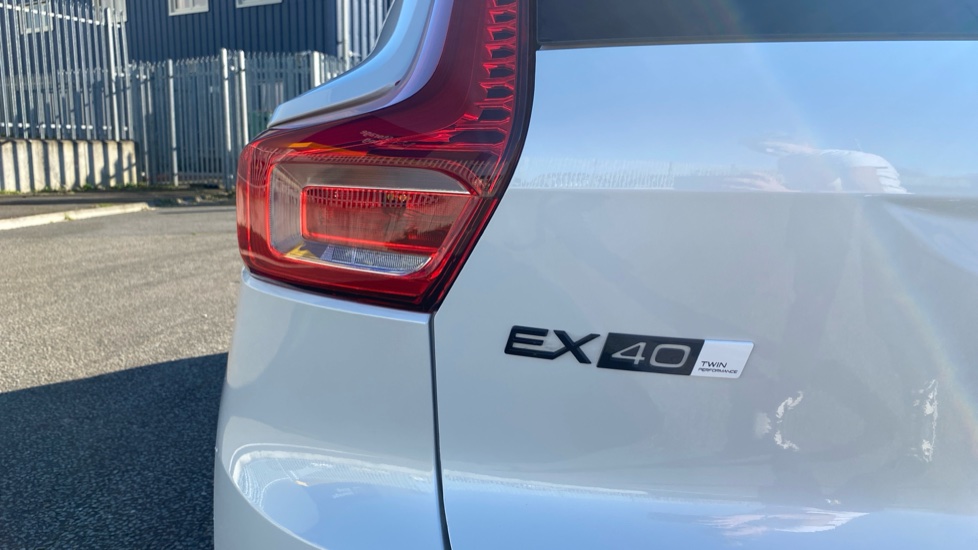 Volvo EX40 325kW TM Perf Ultra Black Edition 82kWh 5dr Auto Electric Estate - Image 42