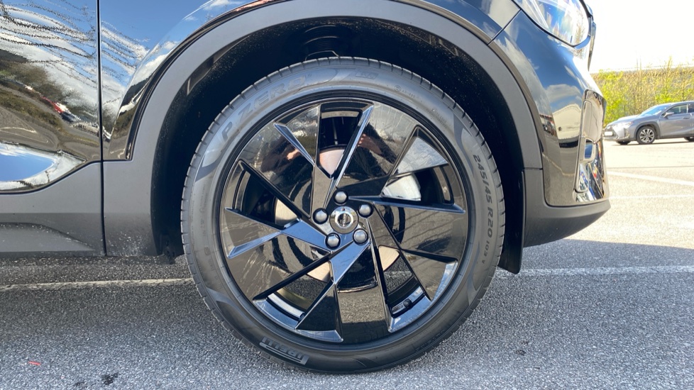 Volvo XC40 2.0 B4P Plus Black Edition 5dr Auto Petrol Estate - Image 10