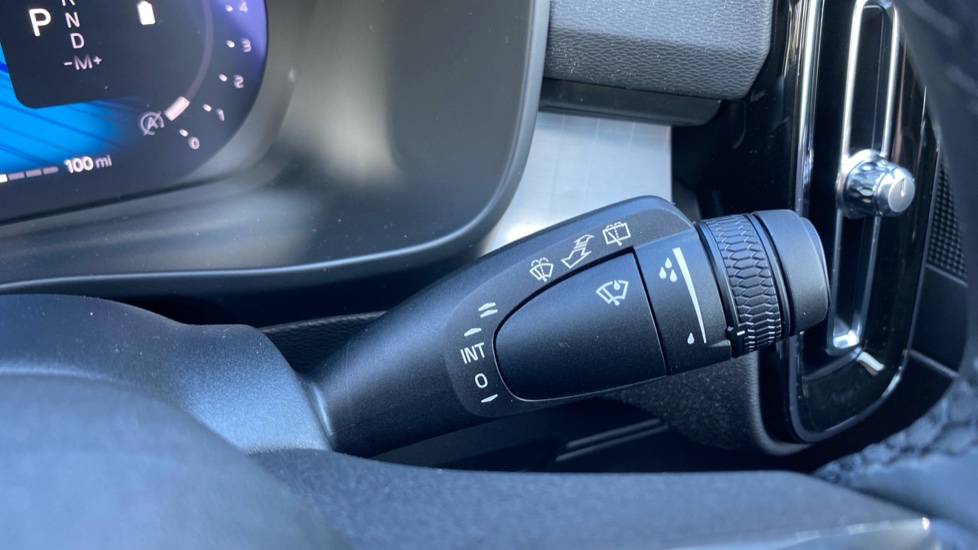 Volvo XC40 2.0 B4P Plus Black Edition 5dr Auto Petrol Estate - Image 30
