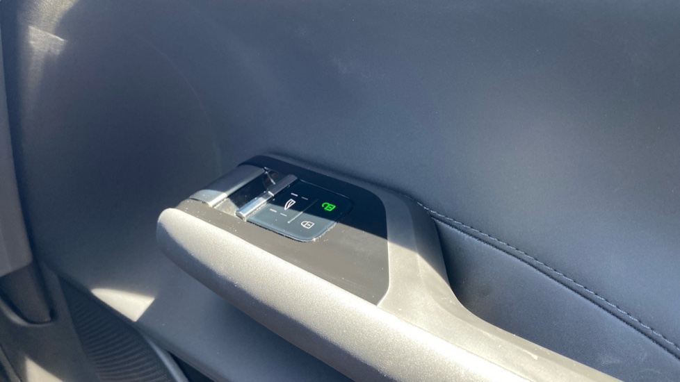 Volvo EX90 300kW Twin Motor Ultra 111kWh 5dr Auto Electric Estate - Image 38