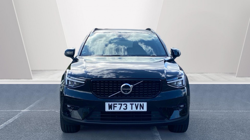 Volvo XC40 2.0 B3P Plus Dark 5dr Auto Petrol Estate - Image 9