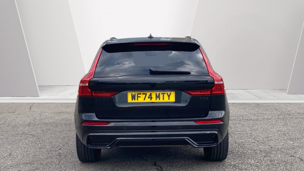 Volvo XC60 2.0 B5P Plus Black Edition 5dr AWD Geartronic Petrol Estate - Image 8