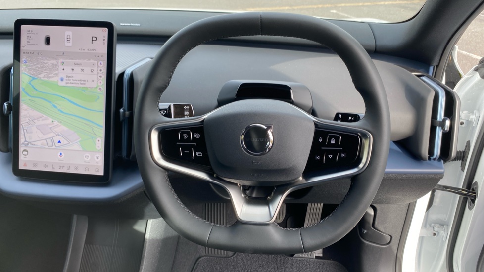 Volvo EX30 315kW Twin Motor Performance Plus 69kWh 5dr Auto Electric Estate - Image 11