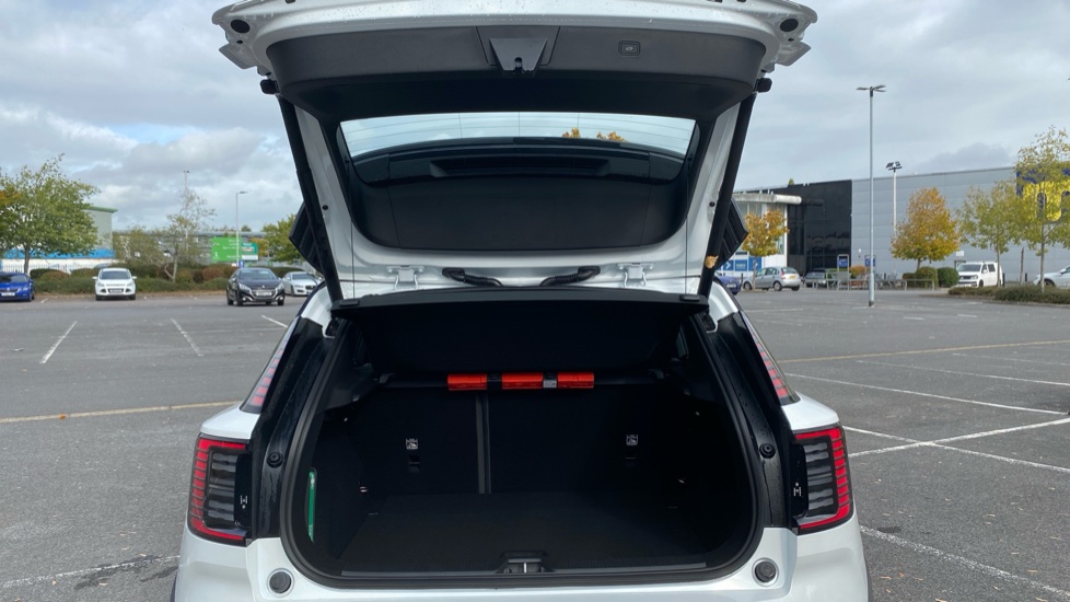 Volvo EX30 315kW Twin Motor Performance Plus 69kWh 5dr Auto Electric Estate - Image 14