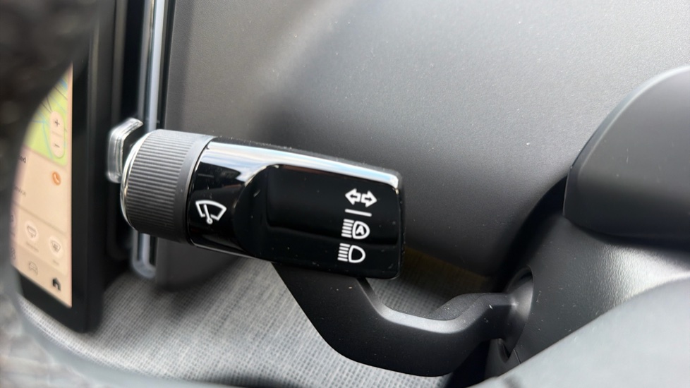 Volvo EX30 200kW Single Motor Plus 51kWh 5dr Auto Electric Estate - Image 32