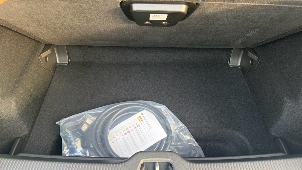 Volvo EX30 200kW Single Motor Plus 51kWh 5dr Auto Electric Estate - Image 39
