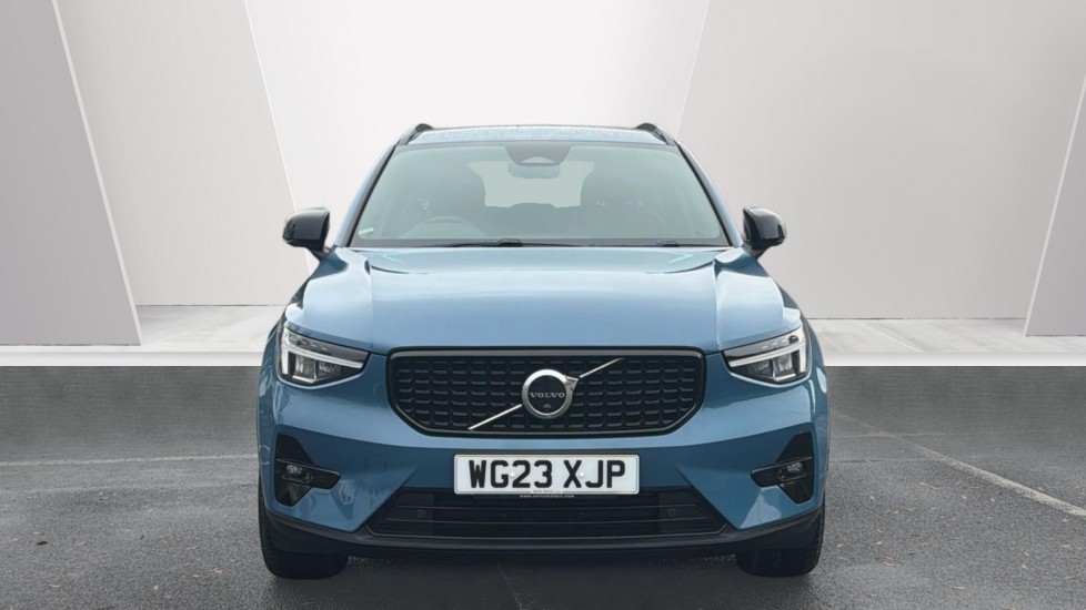 Volvo XC40 2.0 B3P Plus Dark 5dr Auto Petrol Estate - Image 9