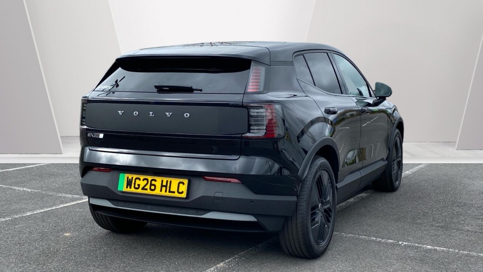 Volvo EX30 315kW TM Perf Cross Country Ultra 69kWh 5dr Auto Electric Estate - Image 2