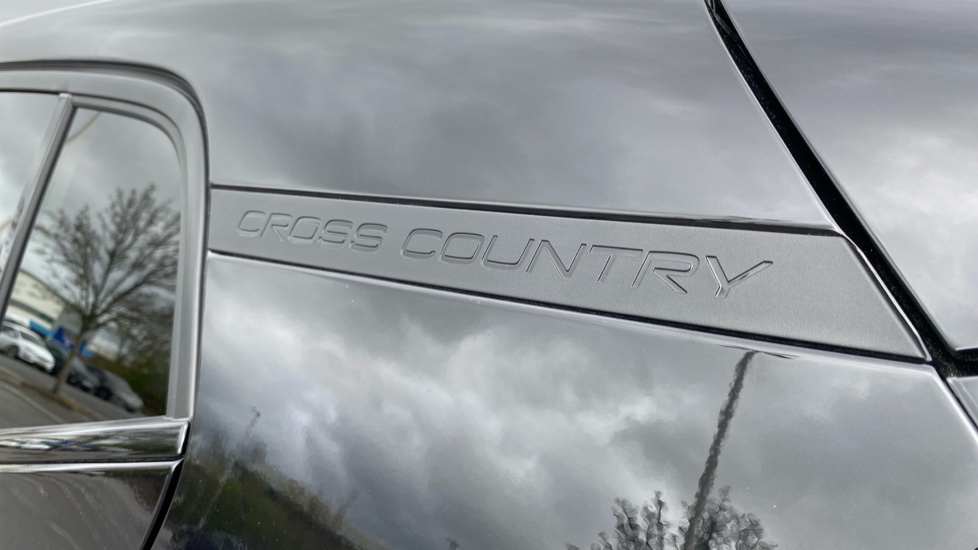 Volvo EX30 315kW TM Perf Cross Country Ultra 69kWh 5dr Auto Electric Estate - Image 43