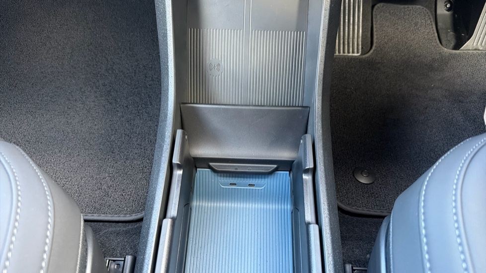 Volvo EX30 200kW SM Extended Range Plus 69kWh 5dr Auto Electric Estate - Image 27