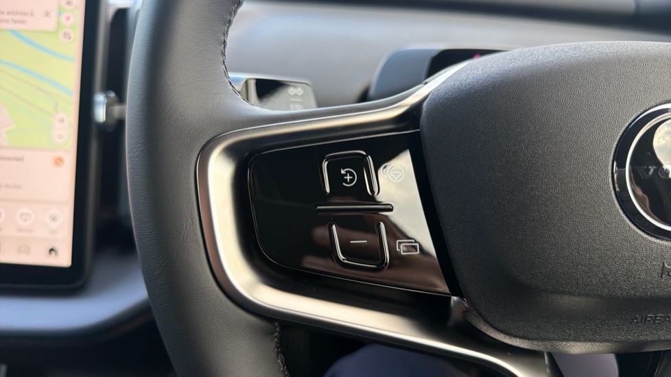 Volvo EX30 200kW SM Extended Range Plus 69kWh 5dr Auto Electric Estate - Image 32