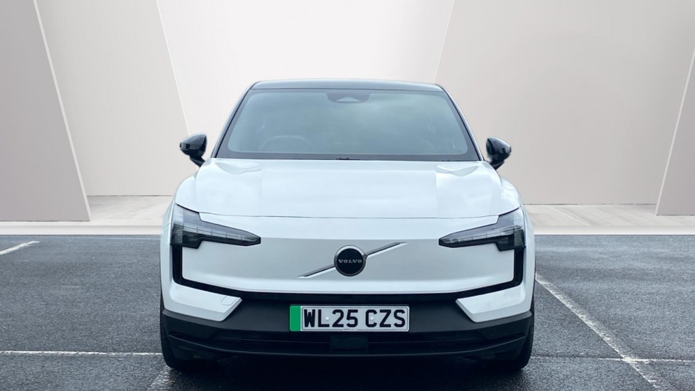 Volvo EX30 315kW Twin Motor Performance Plus 69kWh 5dr Auto Electric Estate - Image 8