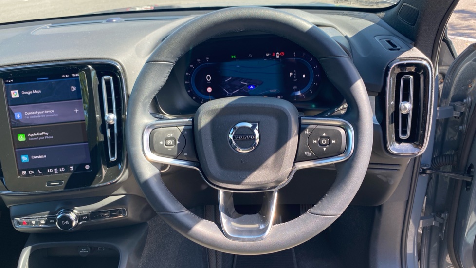 Volvo XC40 2.0 B3P Plus Dark 5dr Auto Petrol Estate - Image 10