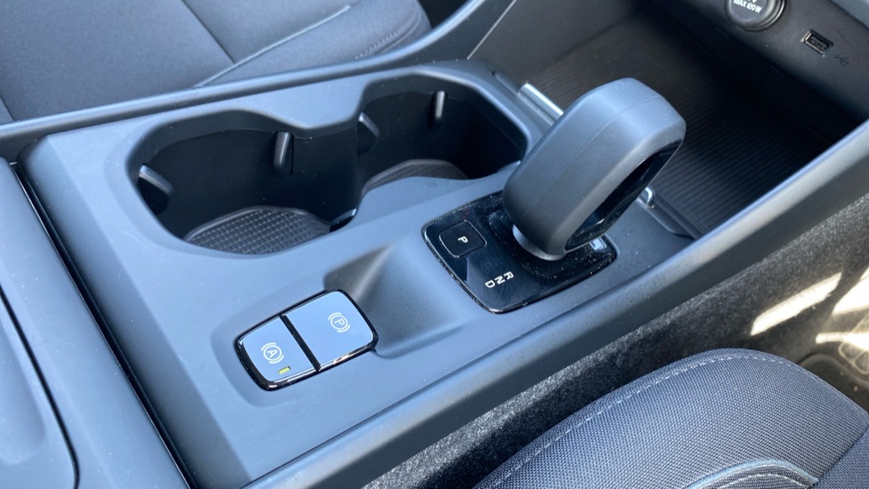 Volvo XC40 1.5 T3 [163] Momentum 5dr Geartronic Petrol Estate - Image 26