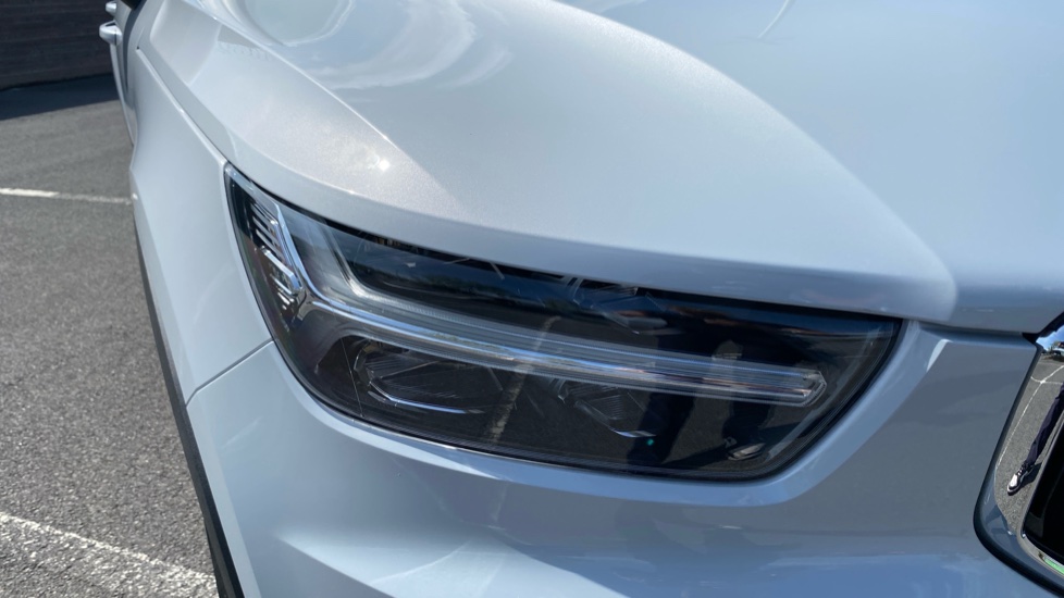 Volvo XC40 1.5 T3 [163] Momentum 5dr Geartronic Petrol Estate - Image 44