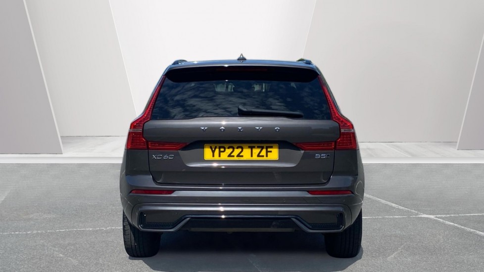 Volvo XC60 2.0 B5P R DESIGN 5dr AWD Geartronic Petrol Estate - Image 8