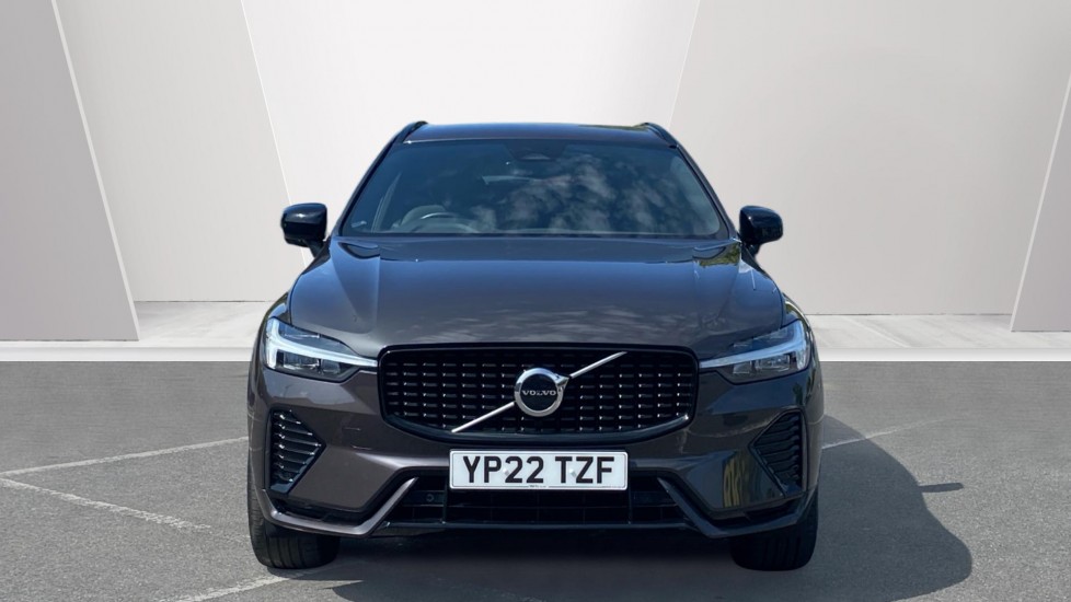 Volvo XC60 2.0 B5P R DESIGN 5dr AWD Geartronic Petrol Estate - Image 9