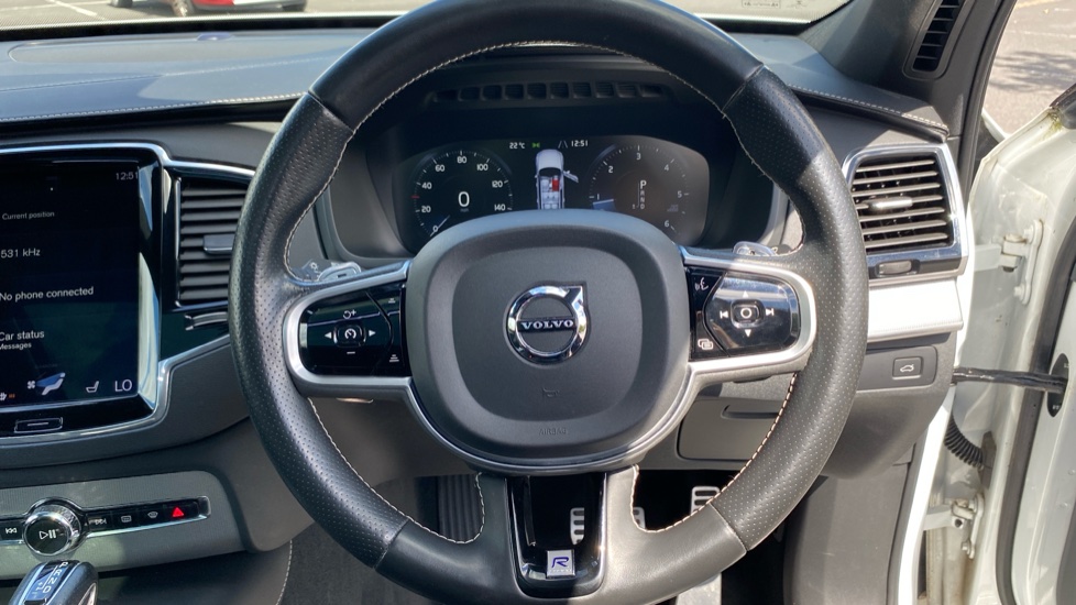 Volvo XC90 2.0 D5 PowerPulse R DESIGN Pro 5dr AWD Geartronic Diesel Estate - Image 10