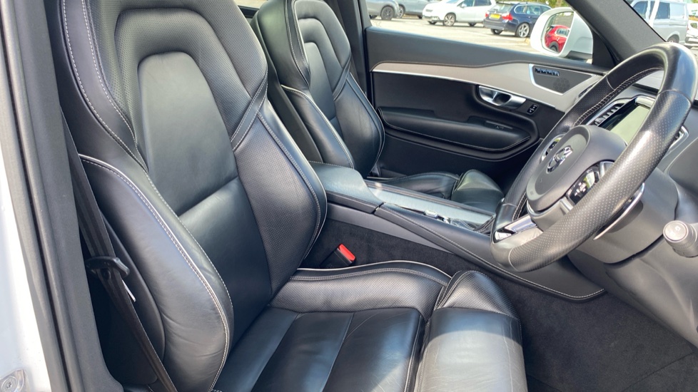 Volvo XC90 2.0 D5 PowerPulse R DESIGN Pro 5dr AWD Geartronic Diesel Estate - Image 37