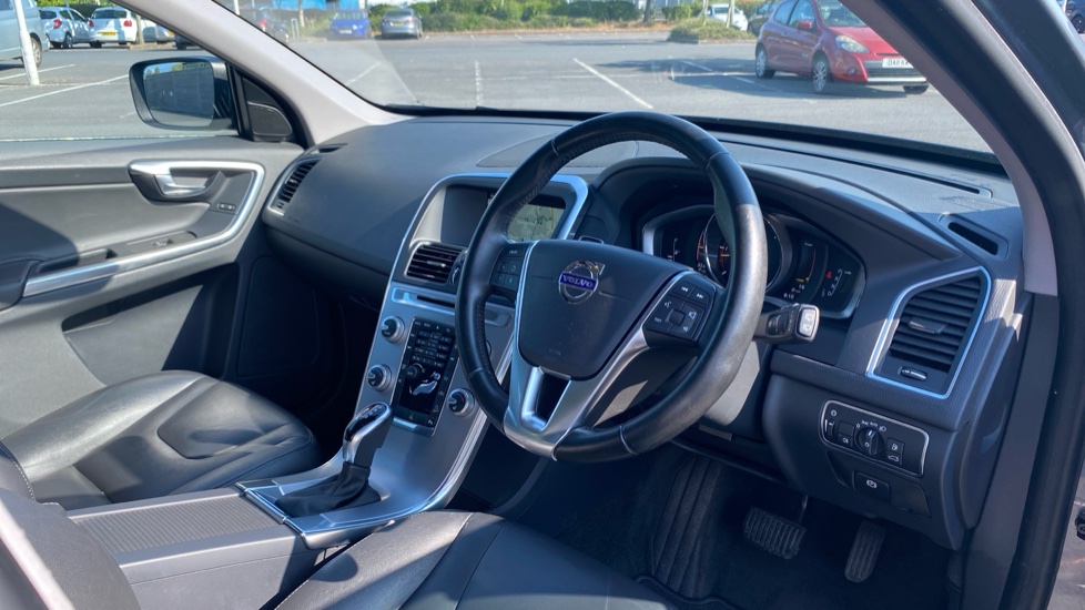 Volvo XC60 D4 [190] SE Lux Nav 5dr AWD Geartronic Diesel Estate - Image 28