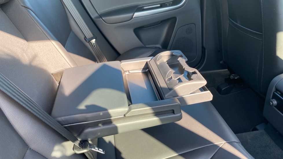 Volvo XC60 D4 [190] SE Lux Nav 5dr AWD Geartronic Diesel Estate - Image 31