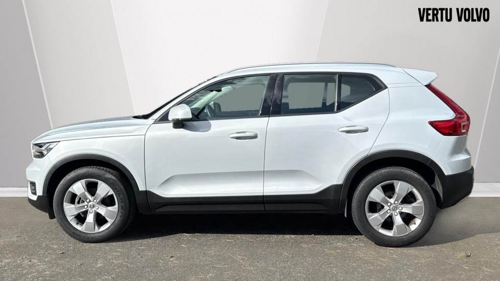 Volvo XC40 1.5 T3 [163] Momentum 5dr Geartronic Petrol Estate - Image 8