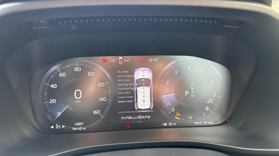 Volvo XC40 1.5 T3 [163] Momentum 5dr Geartronic Petrol Estate - Image 11
