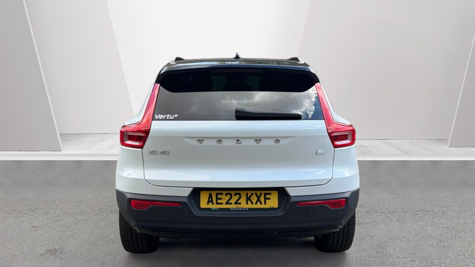 Volvo XC40 1.5 T5 Recharge PHEV R DESIGN Pro 5dr Auto Estate - Image 7