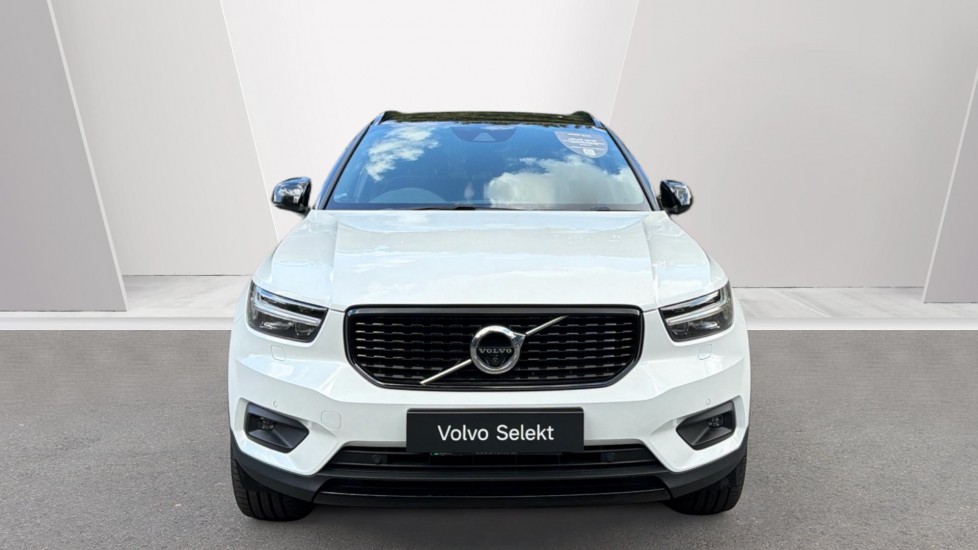 Volvo XC40 1.5 T5 Recharge PHEV R DESIGN Pro 5dr Auto Estate - Image 8