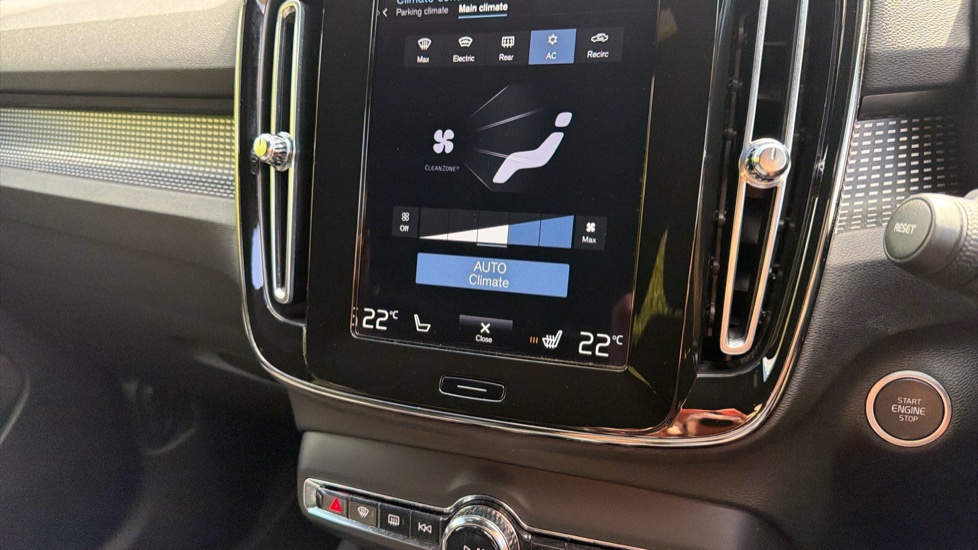 Volvo XC40 1.5 T5 Recharge PHEV R DESIGN Pro 5dr Auto Estate - Image 40