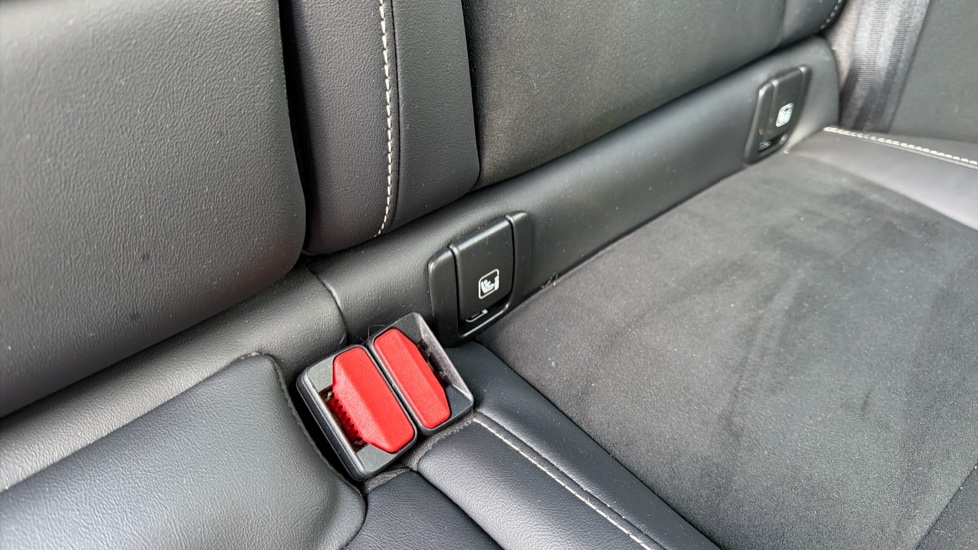 Volvo XC40 1.5 T5 Recharge PHEV R DESIGN Pro 5dr Auto Estate - Image 56