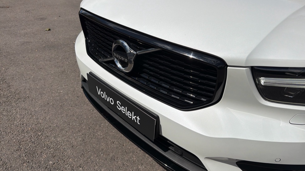 Volvo XC40 1.5 T5 Recharge PHEV R DESIGN Pro 5dr Auto Estate - Image 67