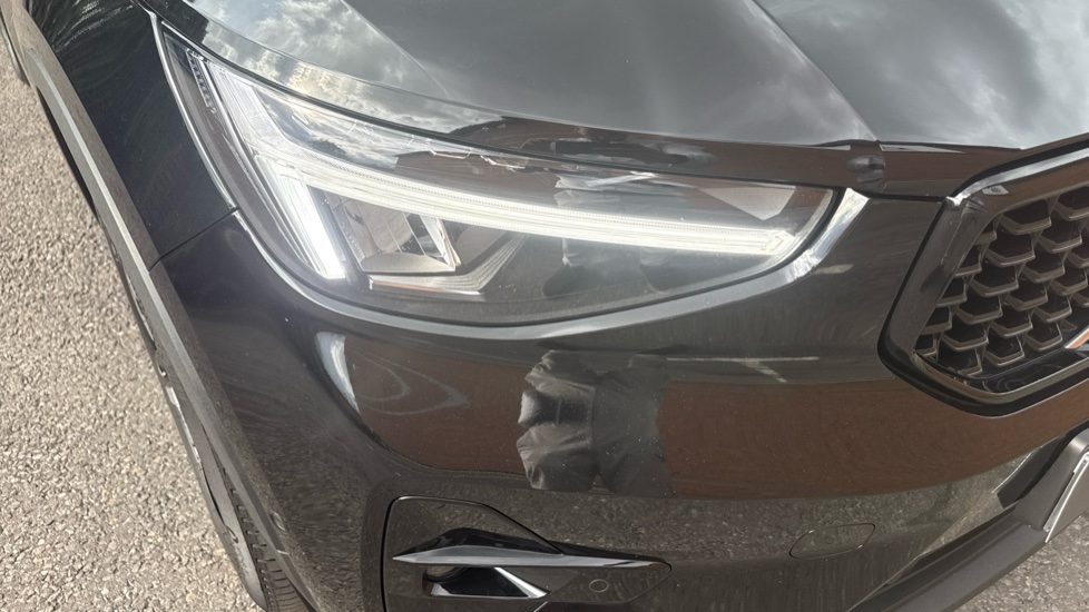 Volvo XC40 2.0 B3P Plus Dark 5dr Auto Petrol Estate - Image 40