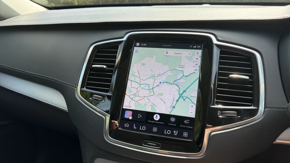 Volvo XC90 2.0 T8 [455] RC PHEV Plus Dark 5dr AWD Geartronic Estate - Image 17