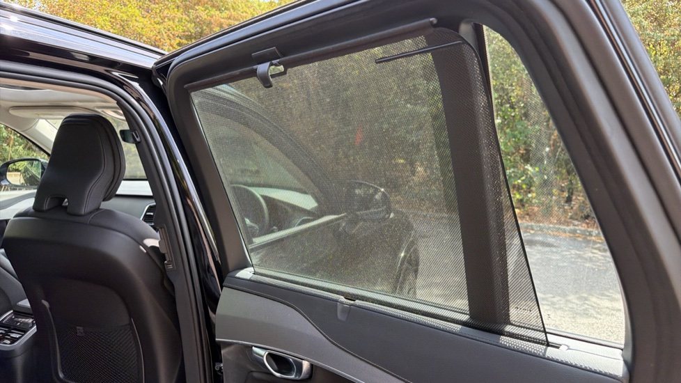 Volvo XC90 2.0 T8 [455] RC PHEV Plus Dark 5dr AWD Geartronic Estate - Image 59