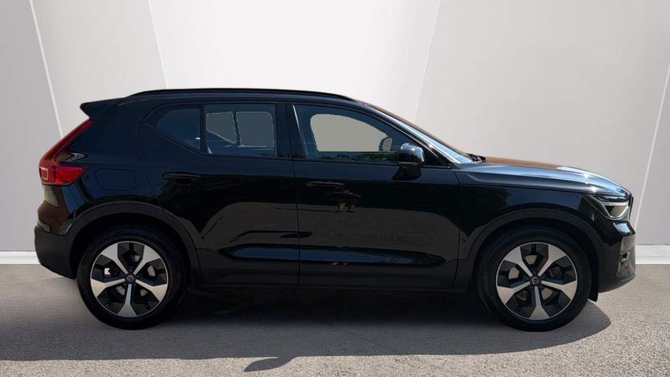 Volvo XC40 2.0 B4P Plus Dark 5dr Auto Petrol Estate - Image 3