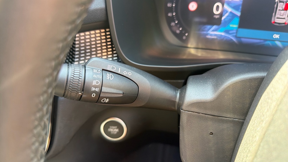 Volvo XC40 2.0 B4P Plus Dark 5dr Auto Petrol Estate - Image 22