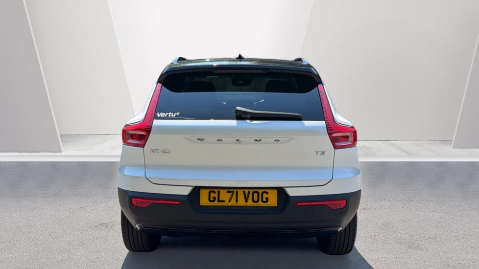 Volvo XC40 1.5 T3 [163] R DESIGN 5dr Geartronic Petrol Estate - Image 7