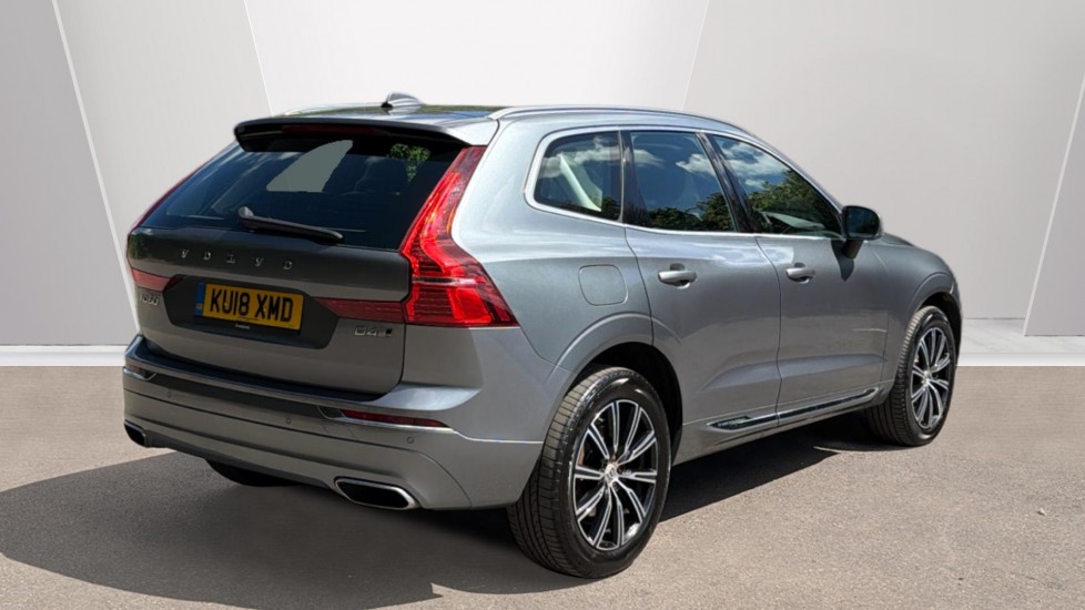 Volvo XC60 2.0 D4 Inscription 5dr AWD Geartronic Diesel Estate - Image 2